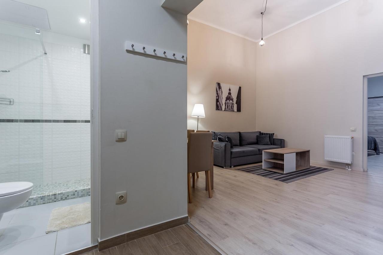 Goldcentral Apartment Akacfa Βουδαπέστη Εξωτερικό φωτογραφία